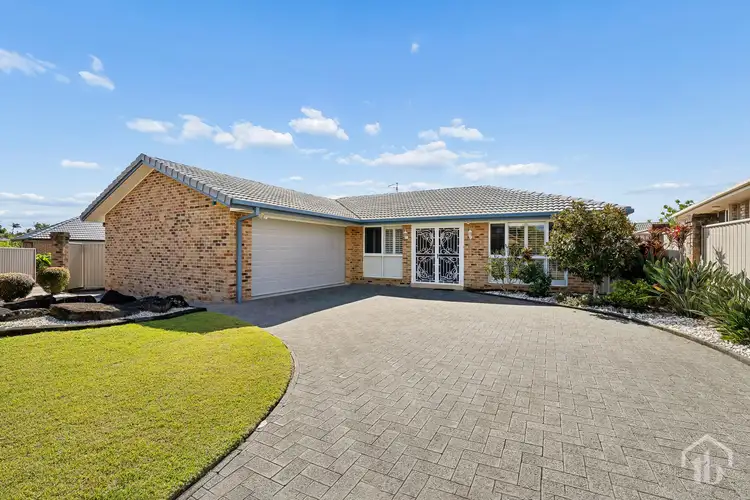 6 Augusta Place
