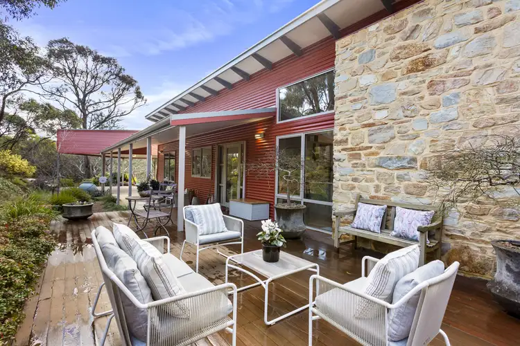 12 Lionel Drive