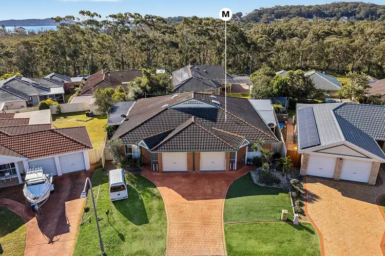 2/5 Endeavour Place