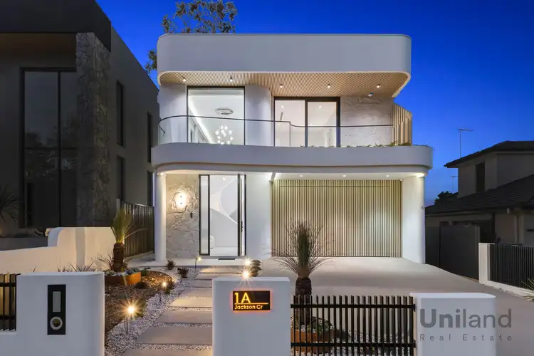 1A Jackson Crescent