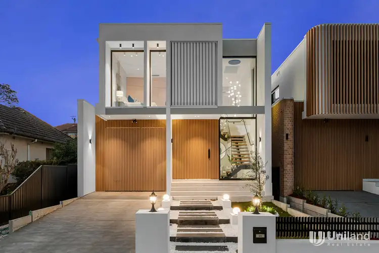 24 Cecil Street