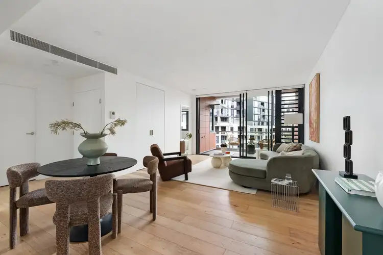 305/5 McGill Street