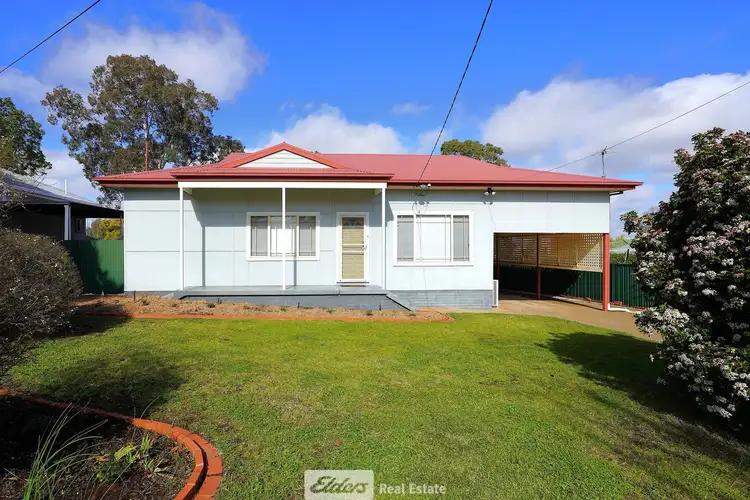 4 Youll Street