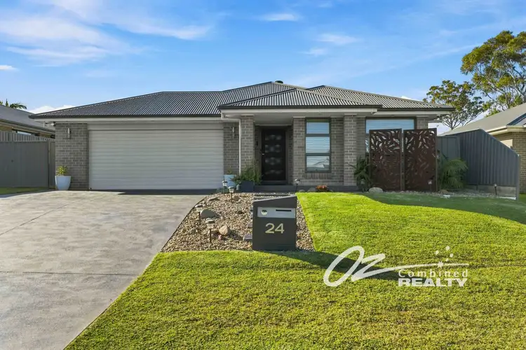 24 Corella Crescent