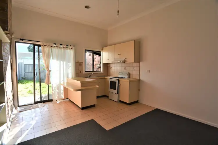 Rear 94 Somerville Road, Yarraville VIC 3013