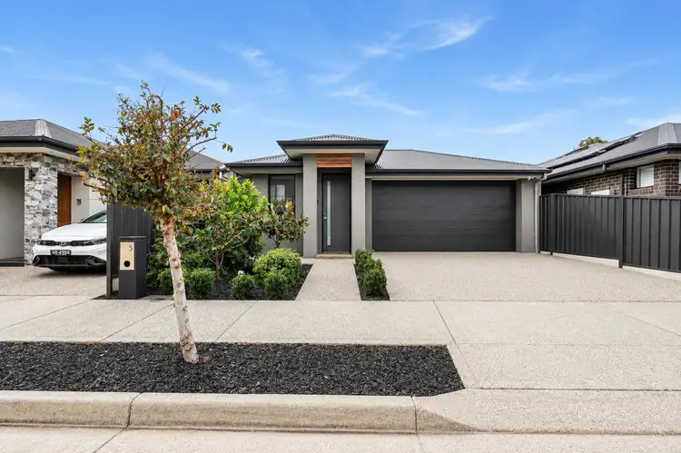 5 Barry Drive