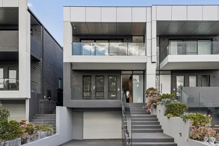 4 Hurstville Road