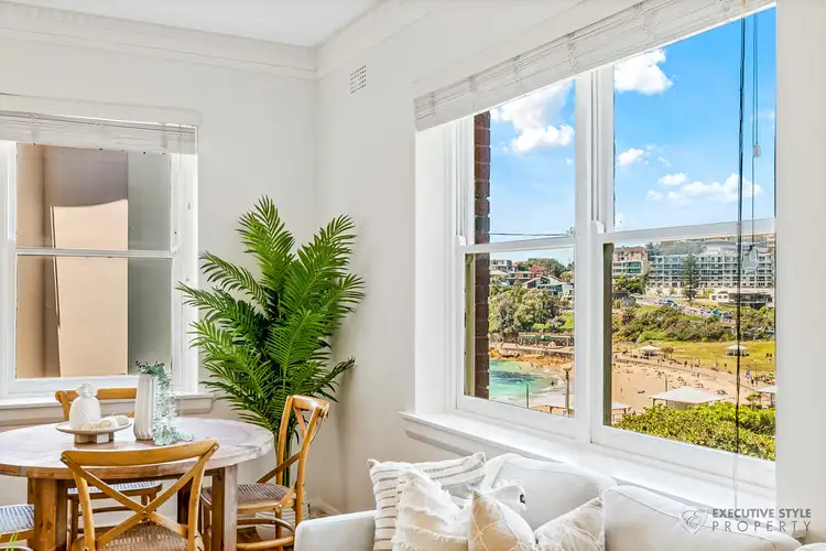 2/2 Bayview Street