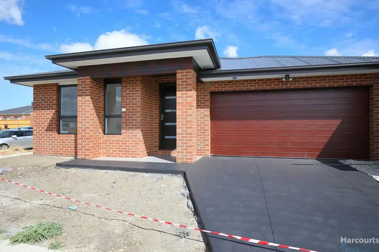 6 Mantle Street