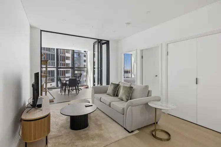 710/5 Wentworth Place