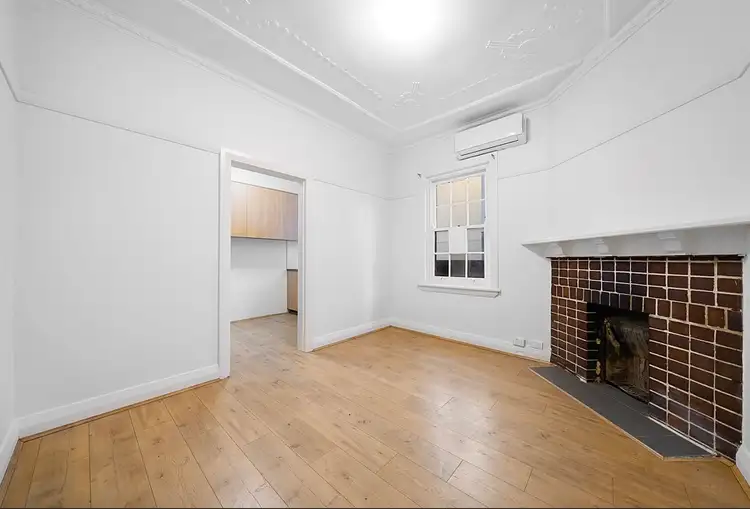 16 Walker Street