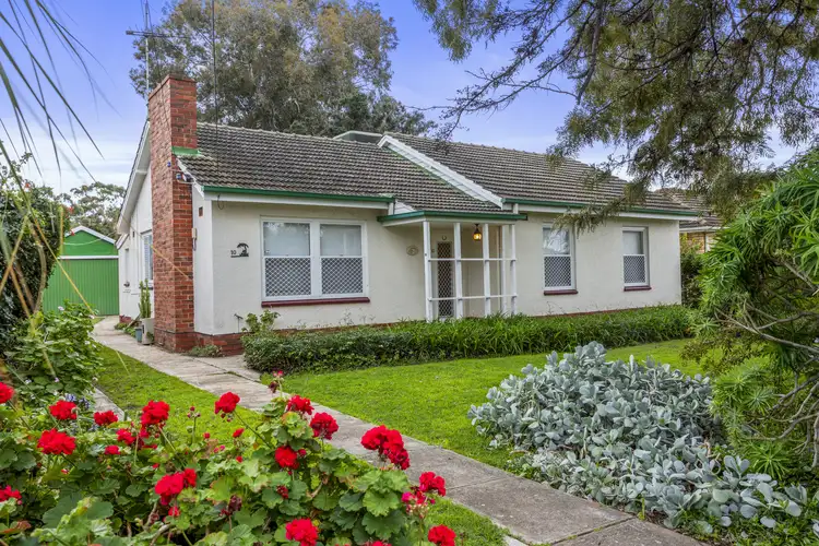 10 Farncomb Road