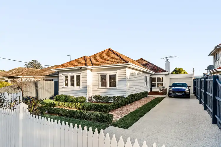11 Heather Avenue