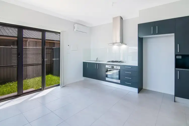 7A Bowen Close