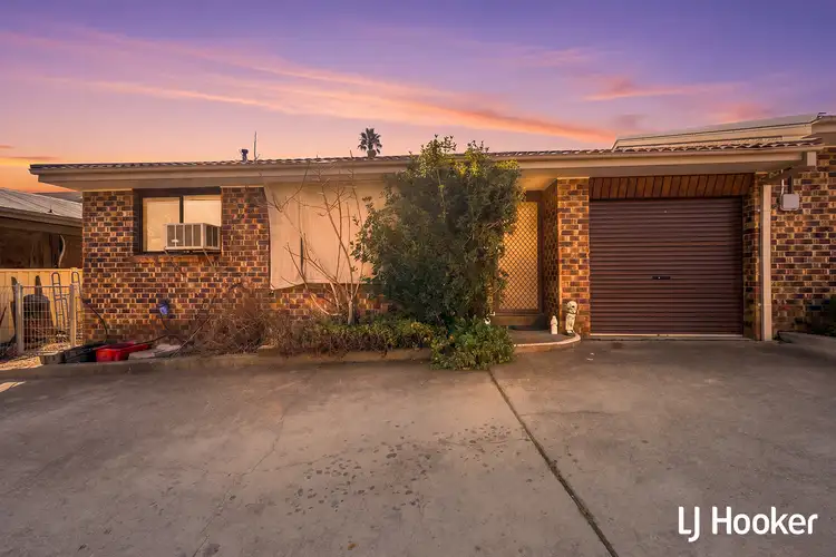 8/63 Macquoid Street