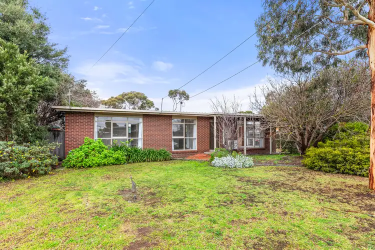 4 Whiton Grove