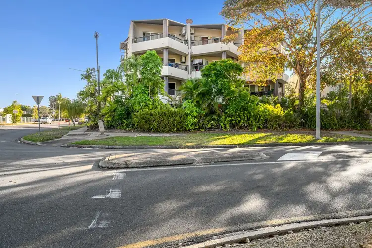 9/65 Aralia Street