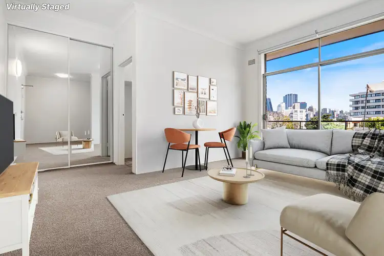 17/7 Lindsay Street
