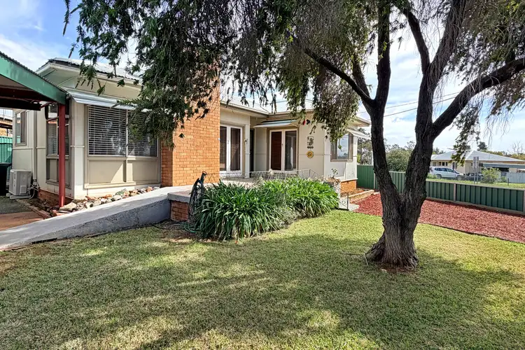 16 Wetherell Crescent, Cobar NSW 2835
