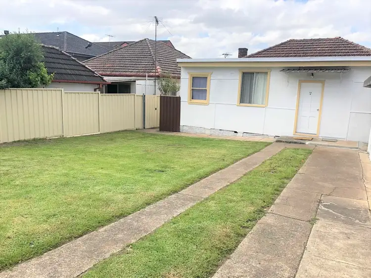 25A Howard Road