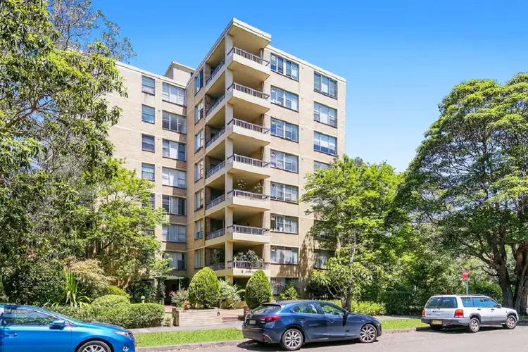 701/8 Broughton Road