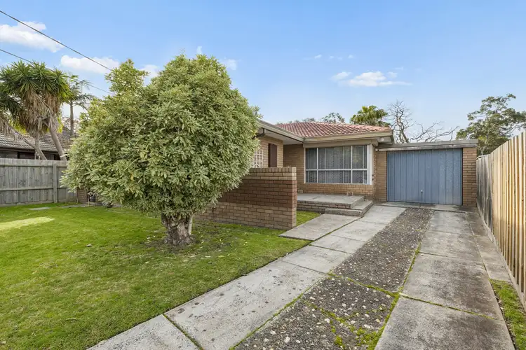 48 Silvertop Crescent