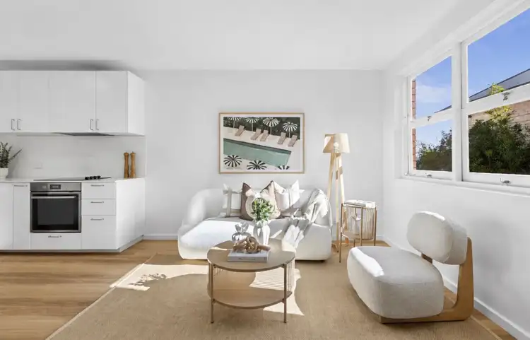 6/18 Dalley Street