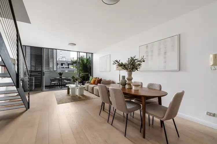 617/222 Botany Road