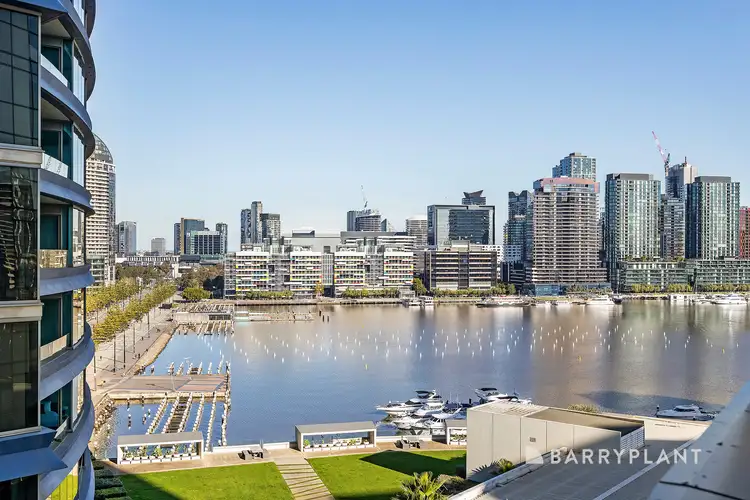 1103/231 Harbour Esplanade