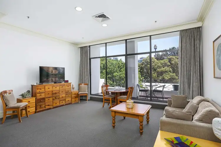 321/88 Dowling Street