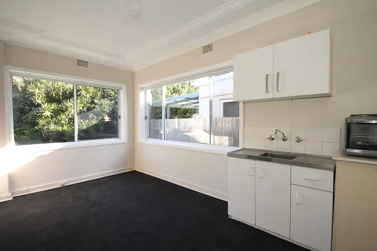 11B Burbong Street