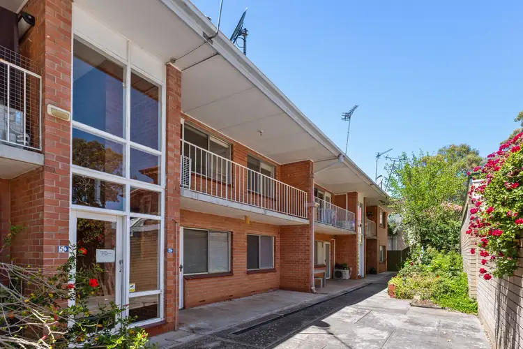 6/21 Moorhouse Avenue