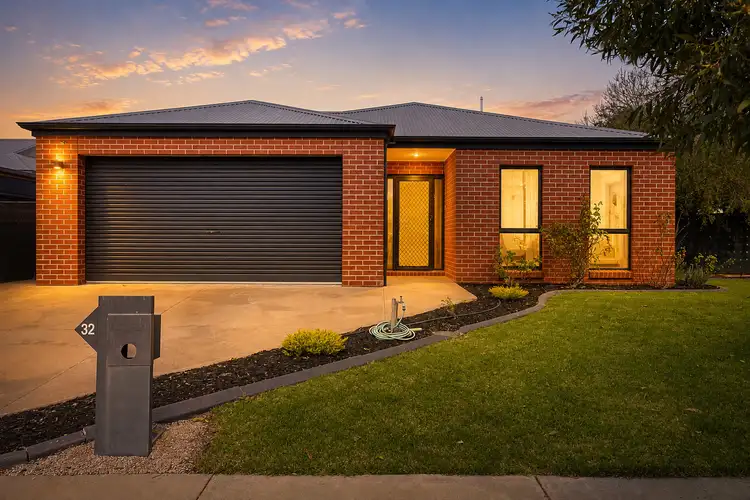 32 Canterbury Drive
