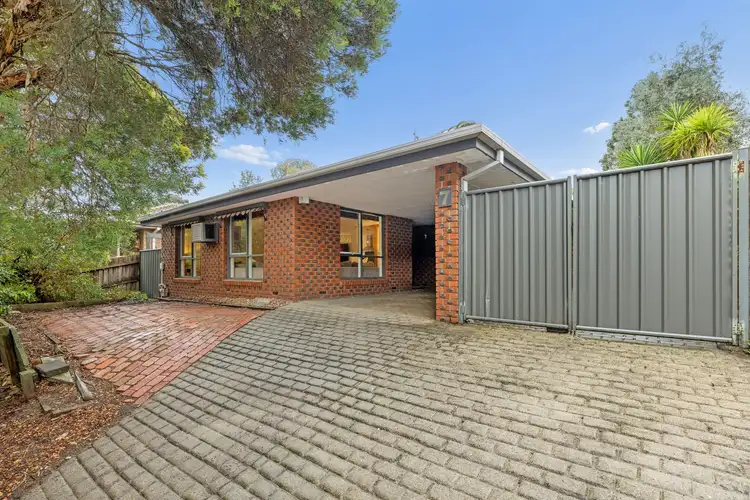 7 Allison Street