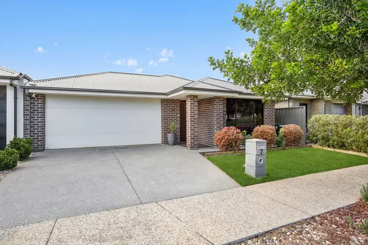 7 Ranford Road