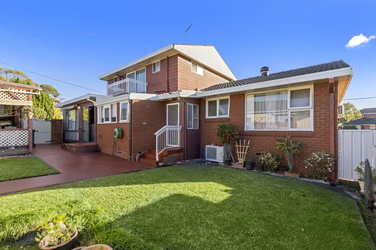 16 Jean Avenue