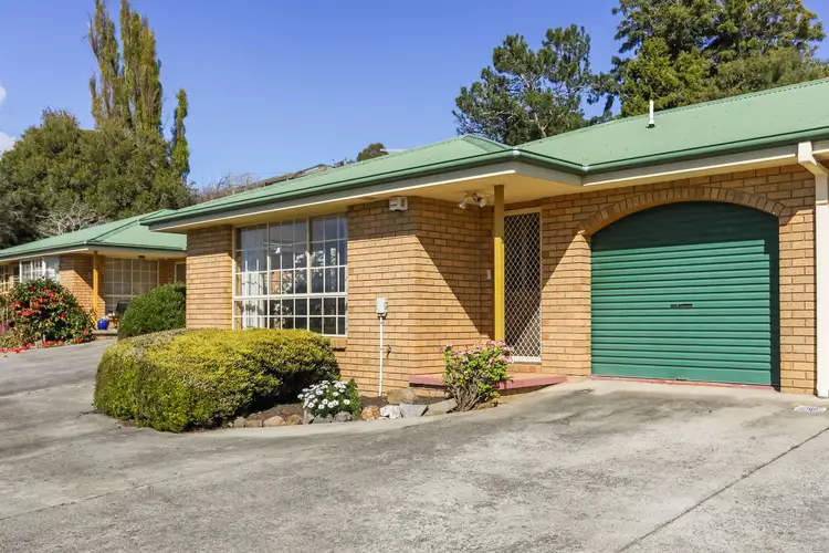 2/54 Orana Place