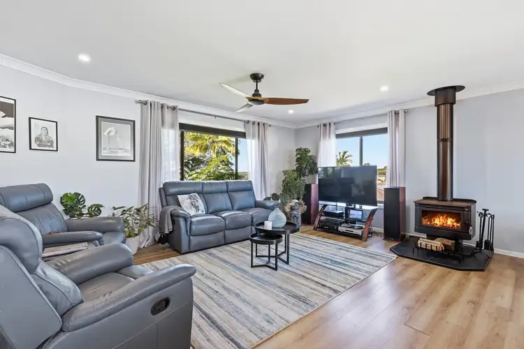 12 Mount Pleasant Drive