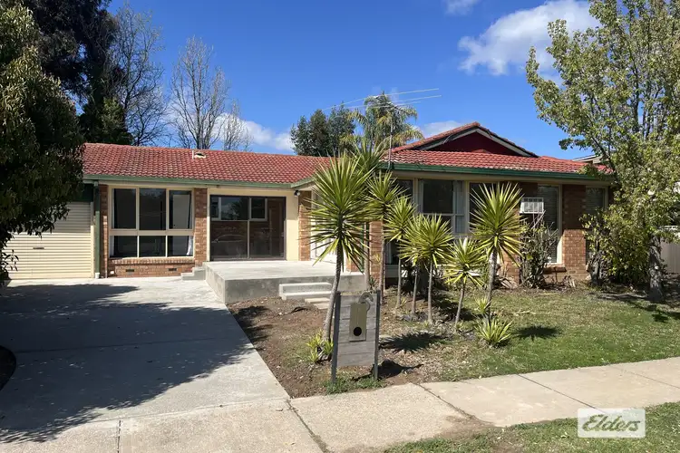 6 Amaroo Crescent