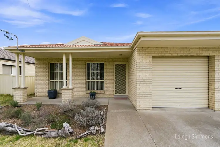 2/62 Martin Street