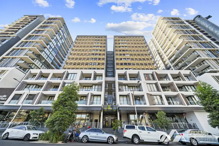 1008/33 East Street