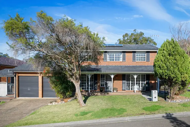6 Hobart Place