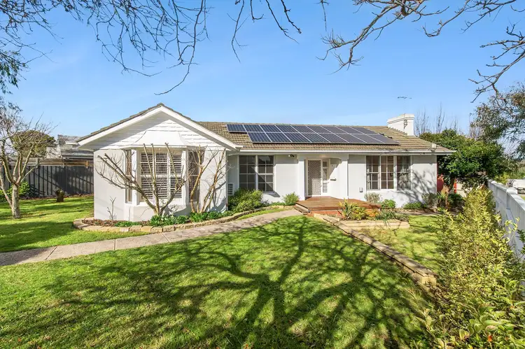 26 Gowrie Avenue