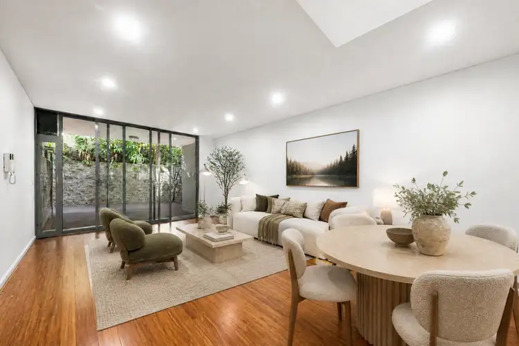 511/72-74 Gordon Crescent