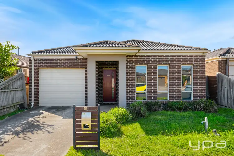 21 Fisher Court