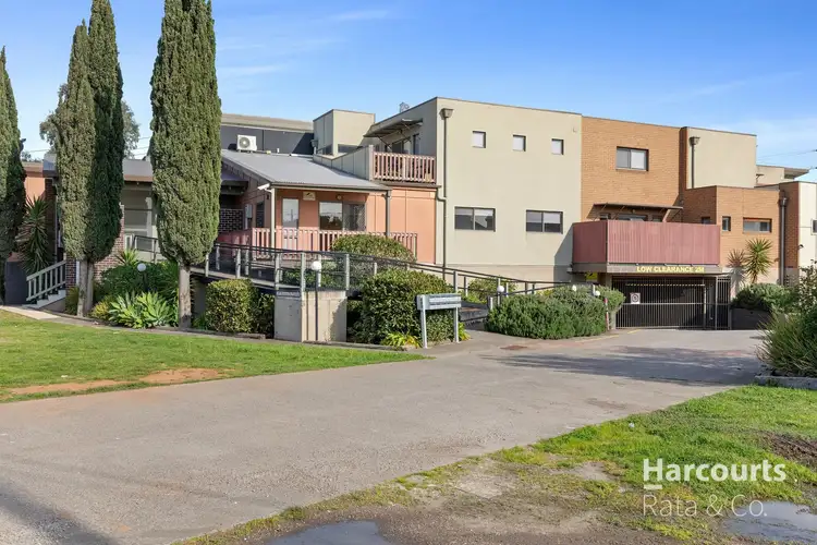 2/489A Mahoneys Road