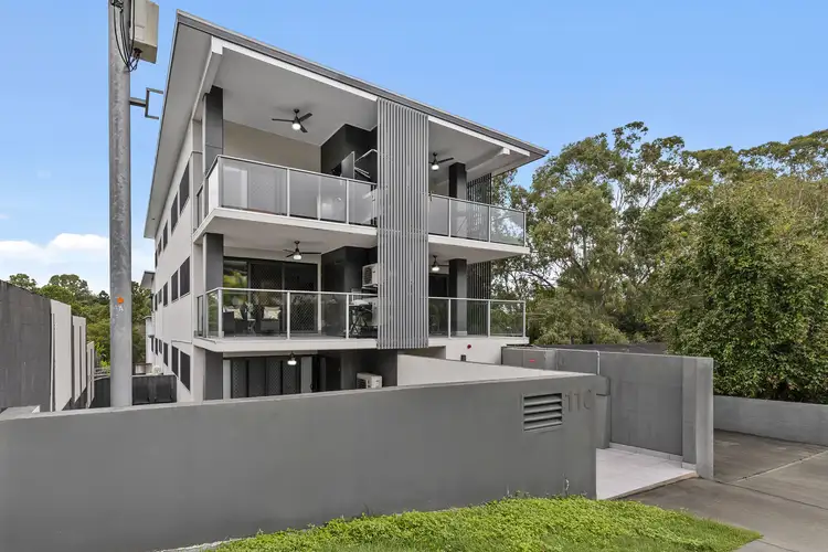 3/110 Nicholson Street