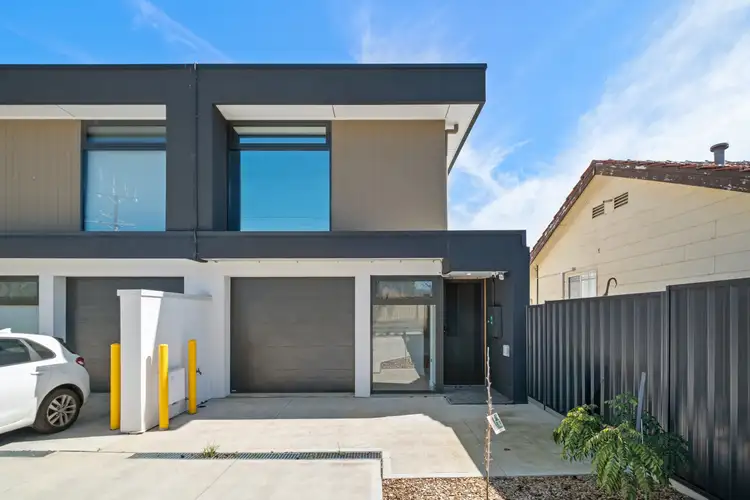 48C Newton Road