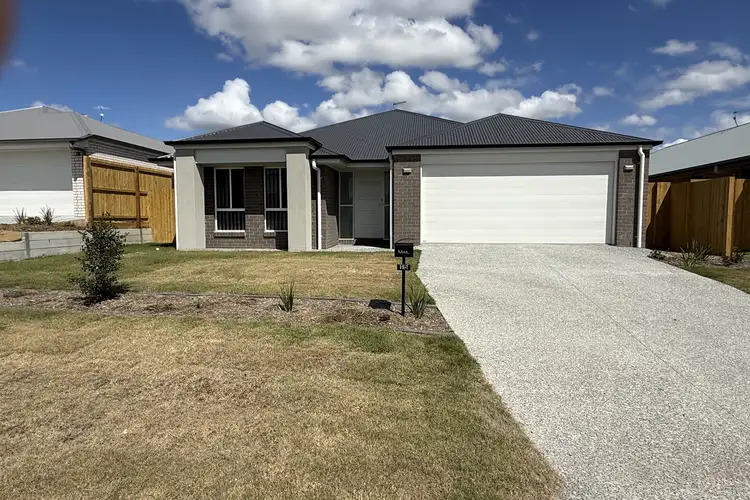15 Carnaby Way
