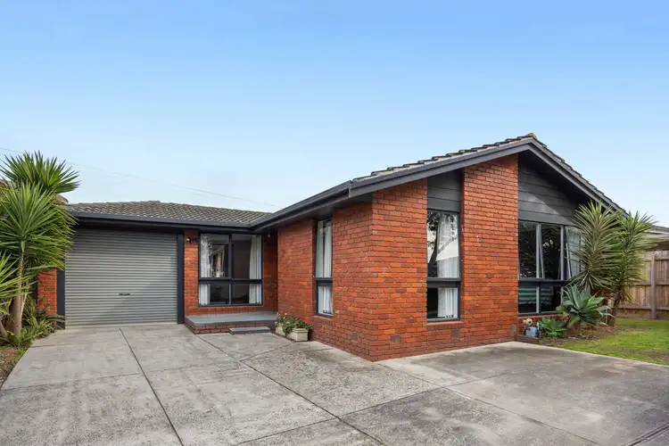 52 Willow Road
